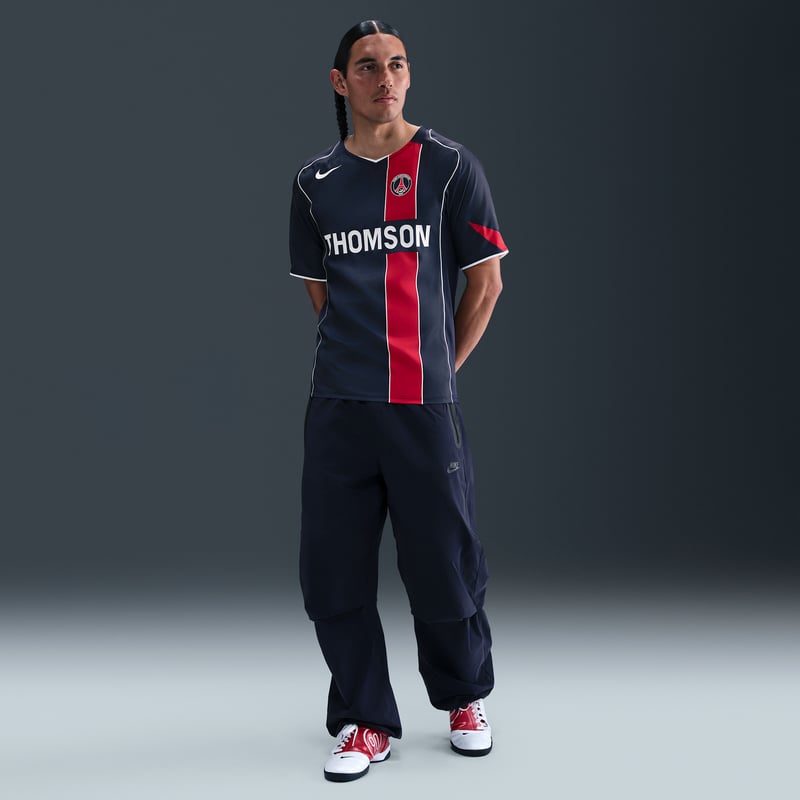 Nike Paris Saint-Germain 2004 Total 90 Reissue Replica Shirt "Midnight Navy & University Red" | Men | Football & SportStyle | 04 | SPORTSHOWROOM