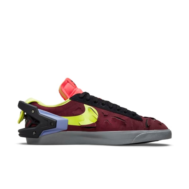 Nike x ACRONYM® Blazer Low DN2067-600 03