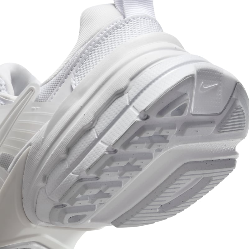 Nike V2K Run FD0736-113 08