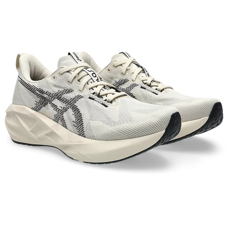 ASICS Novablast 5 1011B974-250 02