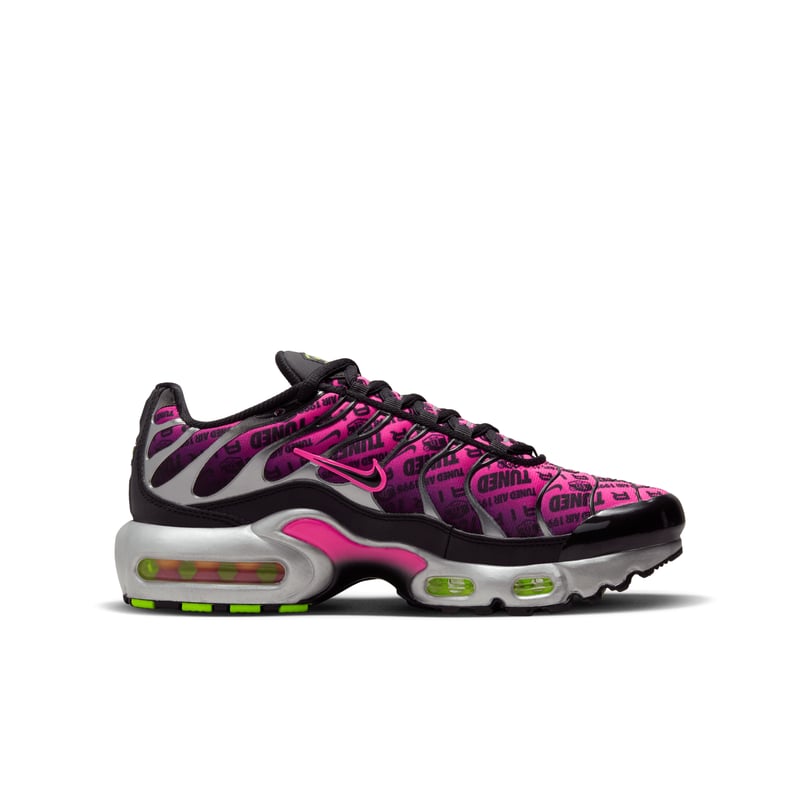 Nike Air Max Plus FN3846-001 03