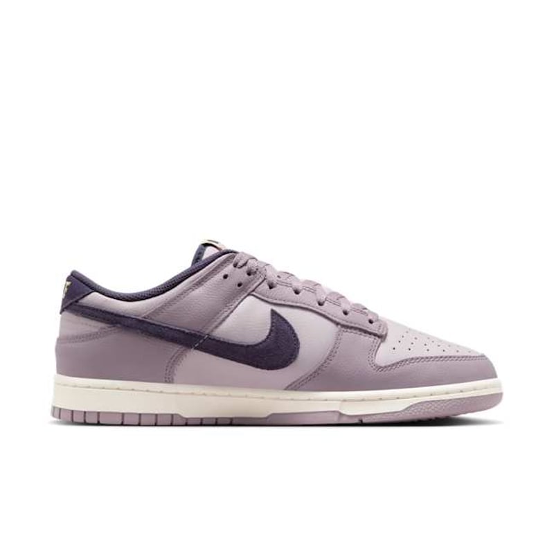Nike Dunk Low SE HQ3642-202 03