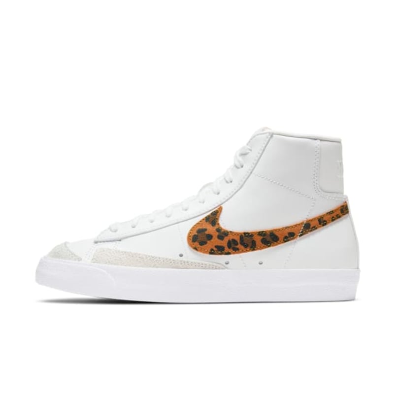 Nike Blazer Mid '77 SE DA8736-101 01