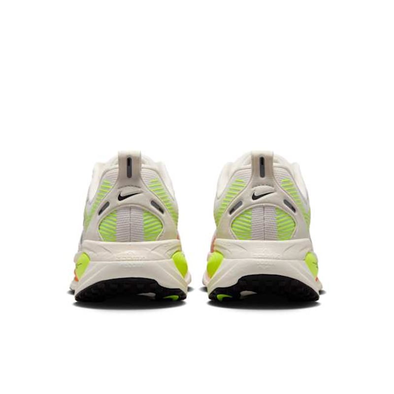 Nike Vomero 18 HM6804-002 06