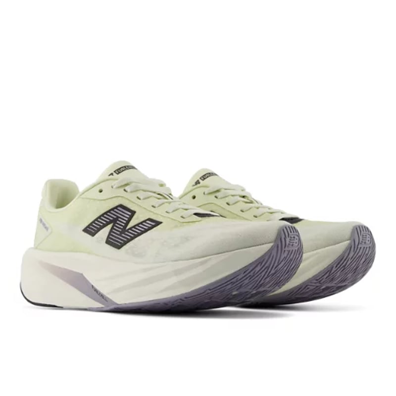 Tekaški copati New Balance FuelCell Rebel v5 "Pistachio Butter & Sea Salt" | Ženske | Tek | 02 | SPORTSHOWROOM