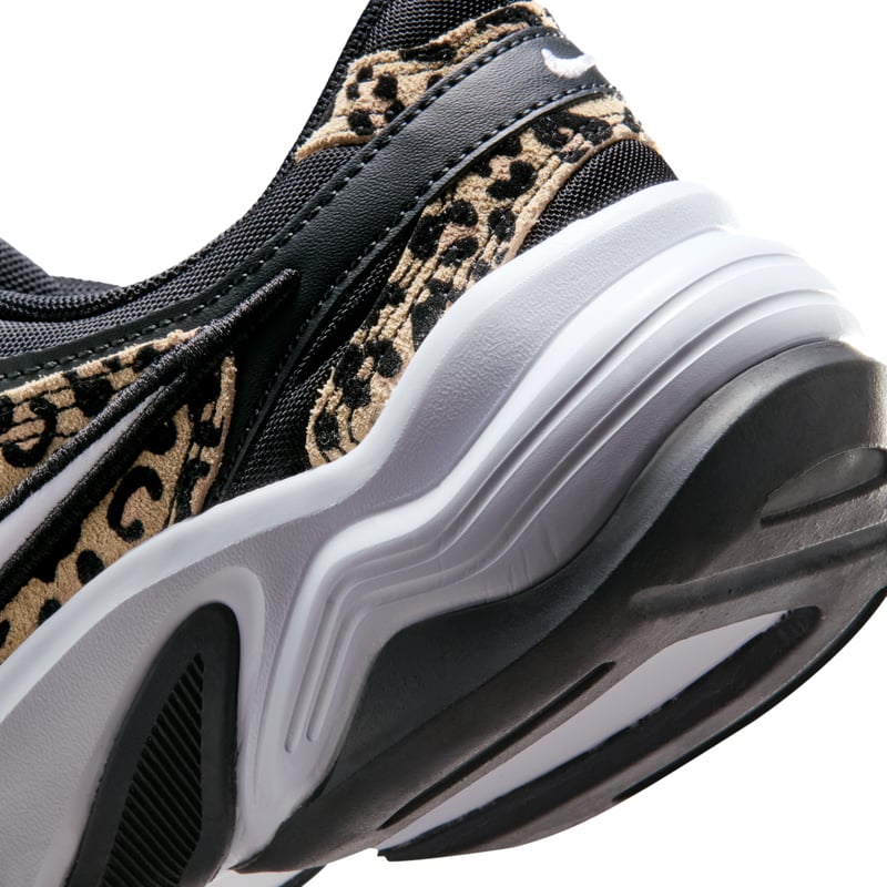 Nike AL8 HV6175-001 08
