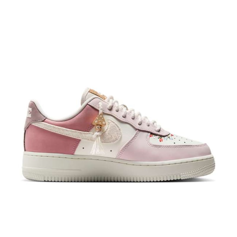 Nike Air Force 1 Low IB8874-111 03