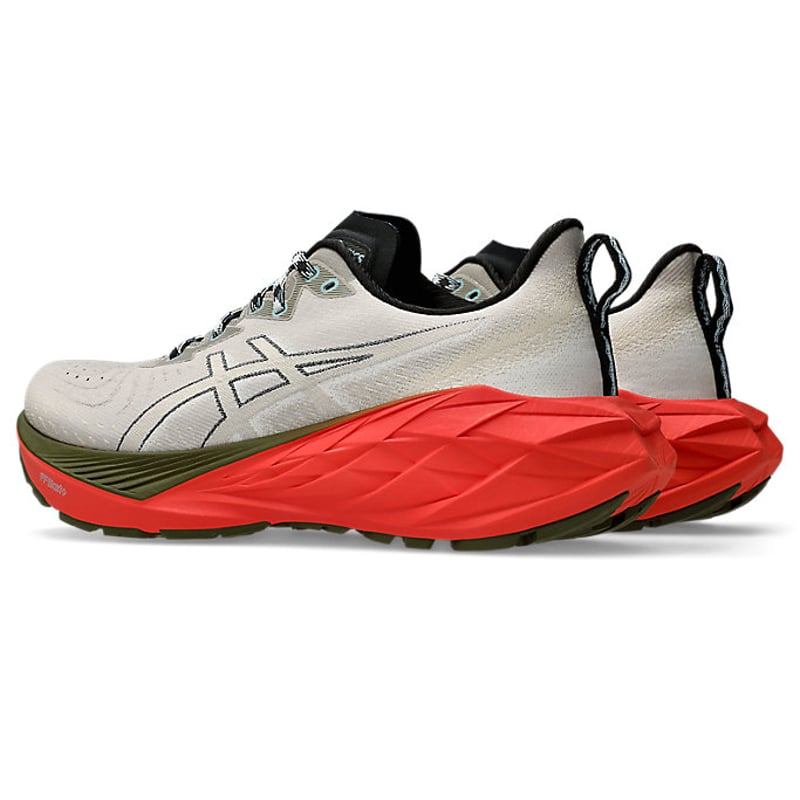 ASICS Novablast 4 TR 1011B850-300 03
