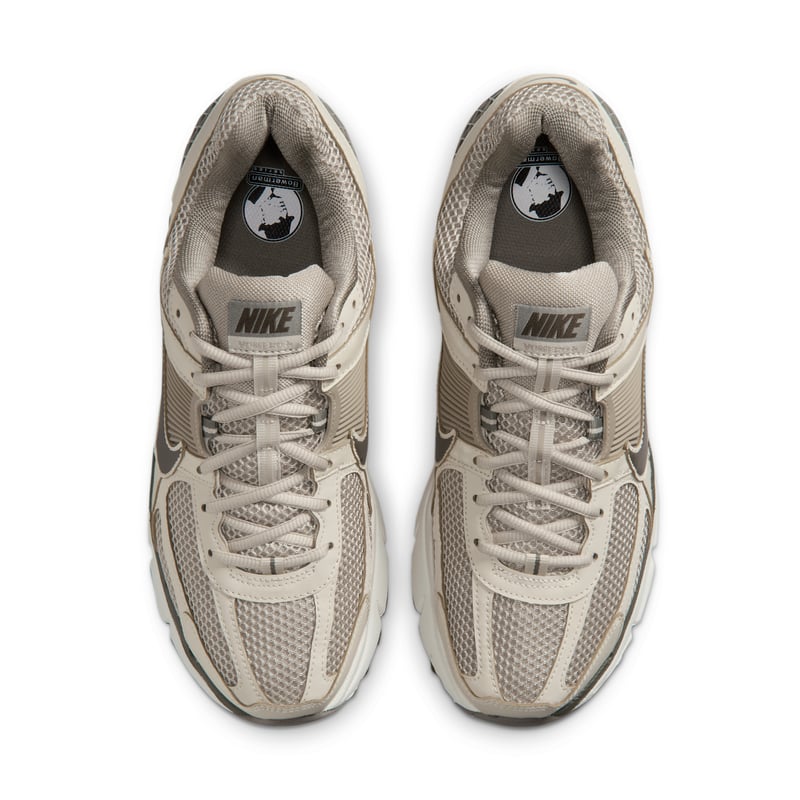 Nike Zoom Vomero 5 trainers "Desert Khaki & Classic Olive" | Men | SportStyle | 03 | SPORTSHOWROOM