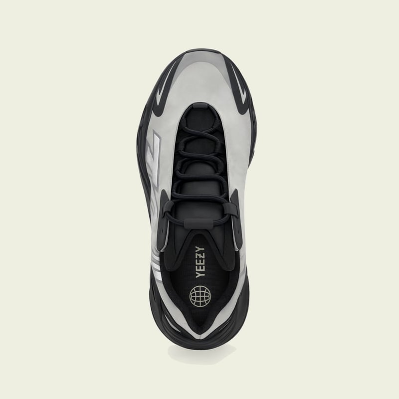 Yeezy Boost 700 MNVN GW9524 04