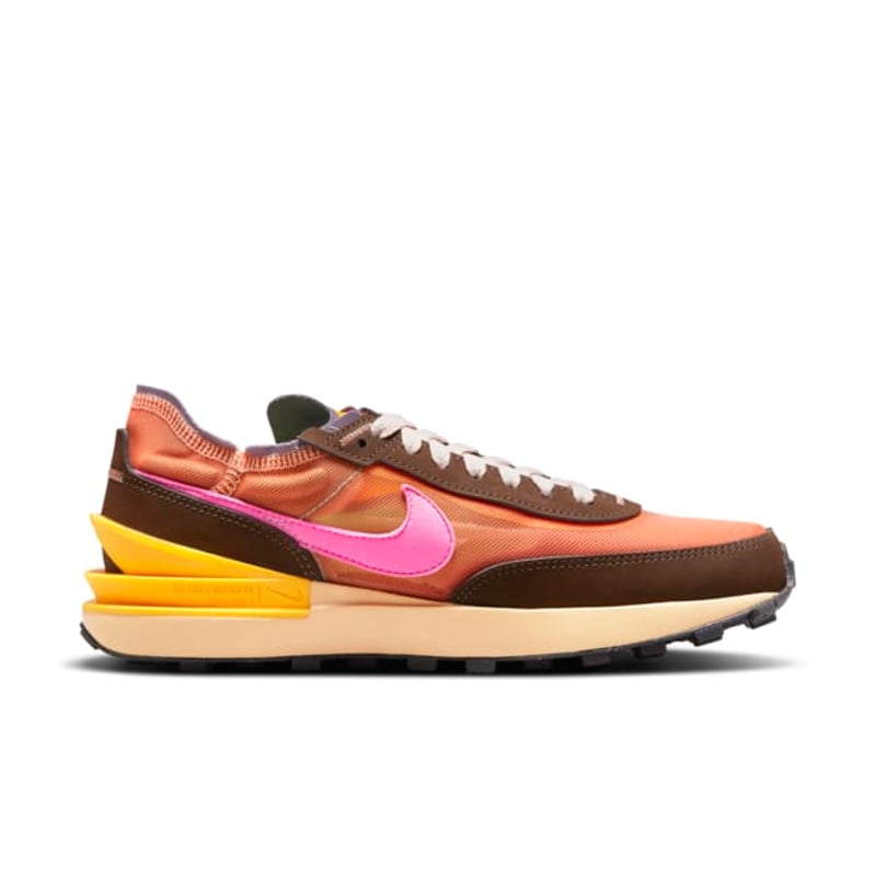 Nike Waffle One DM8114-800 03