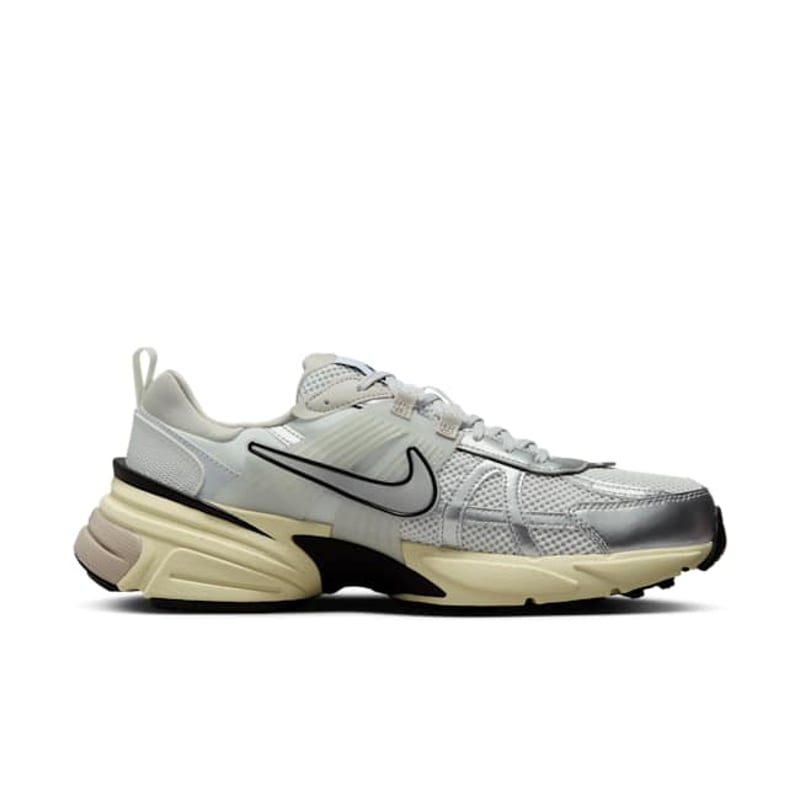 Nike V2K Run HJ4497-100 04