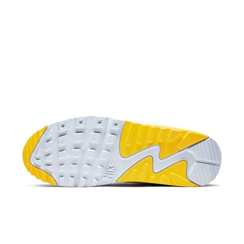 Nike Air Max 90 x UNDEFEATED CJ7197-101 02