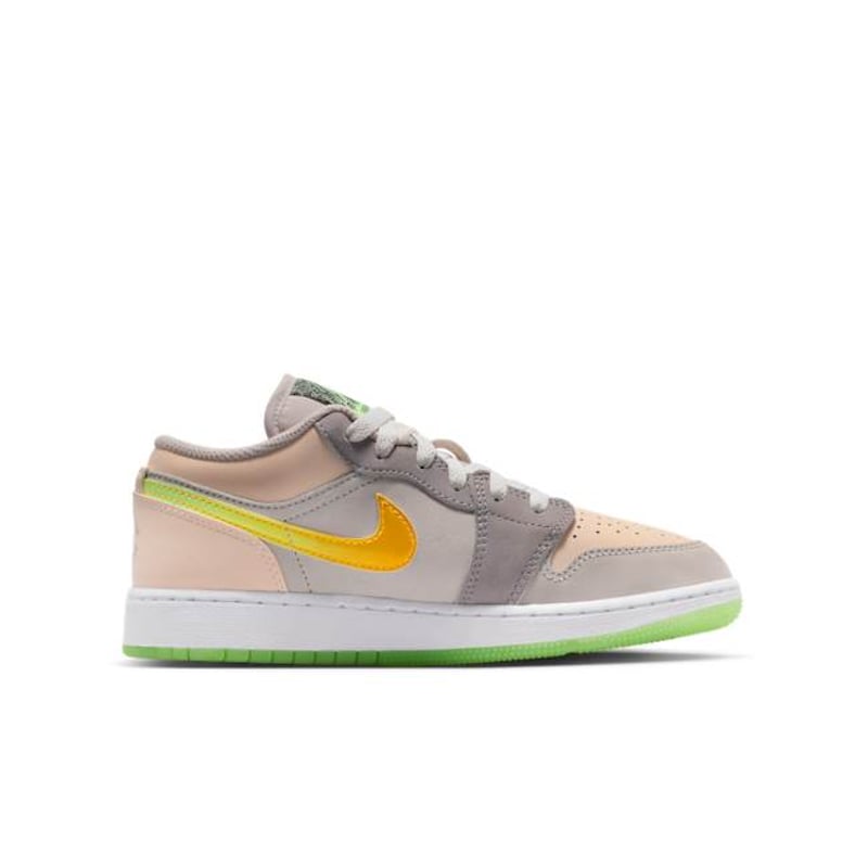 Jordan 1 Low HQ2030-001 03