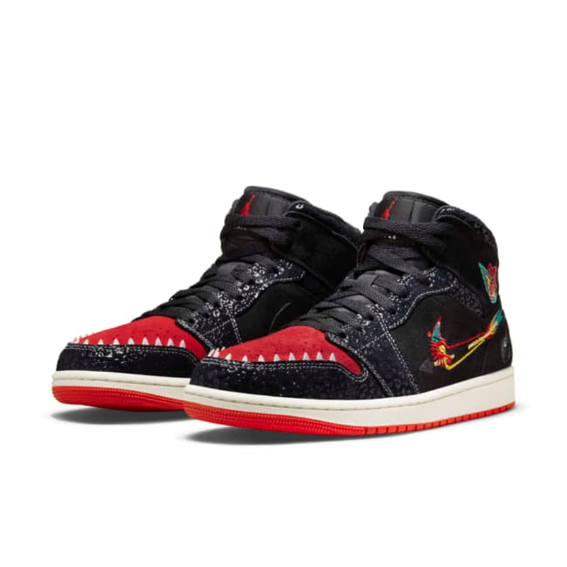 Jordan 1 Mid SE DN4904-001 04