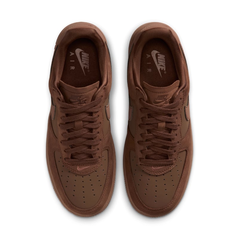 Nike Air Force 1 Retro Premium sneakers "Cacao Wow & Infinite Sable" | Dames | Sportstyle | 04 | SPORTSHOWROOM