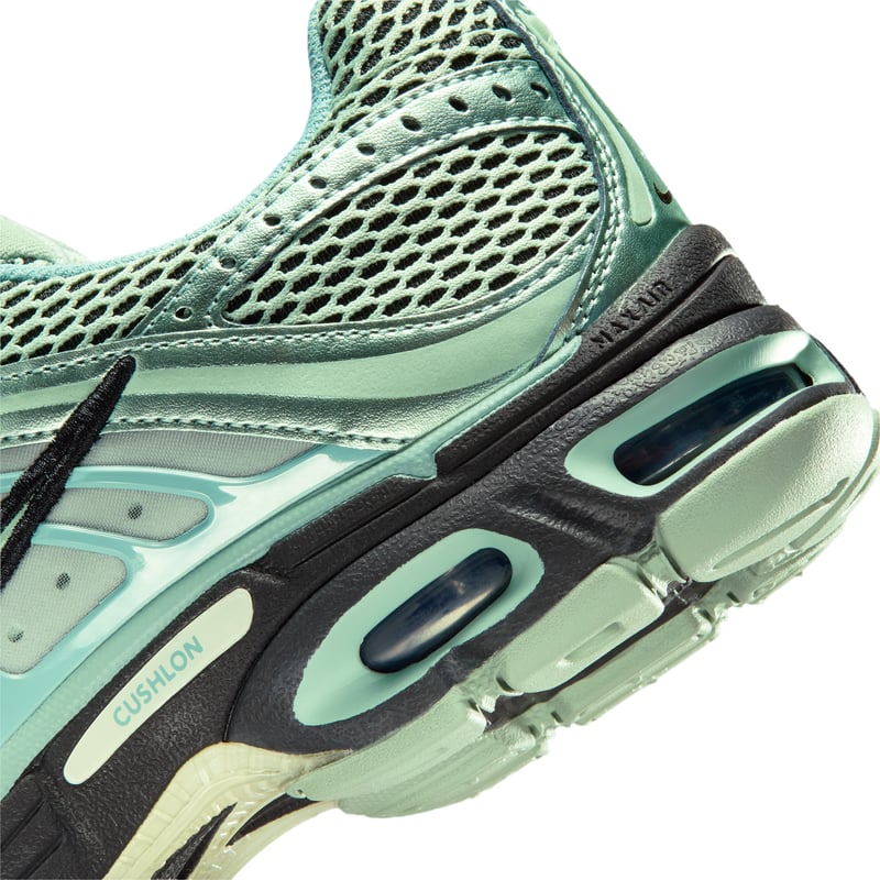 Nike Air Max Moto 2K HQ2056-301 08