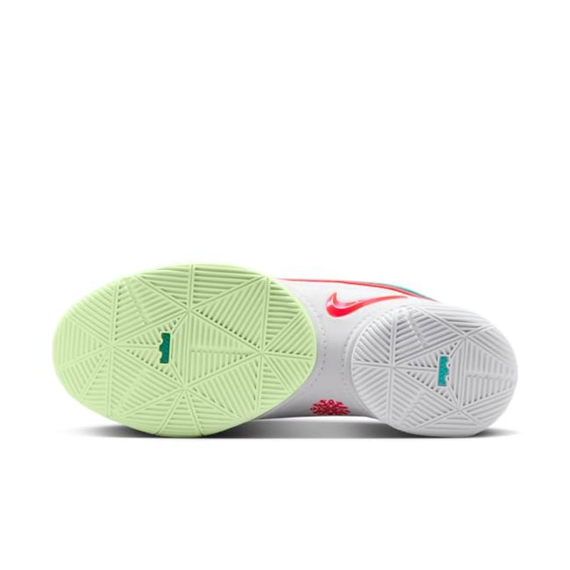 Nike LeBron 22 HV5147-600 02