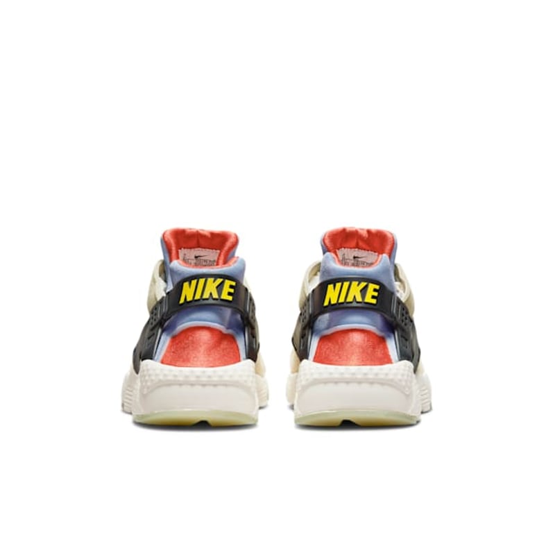 Nike Huarache Run DV2196-700 06