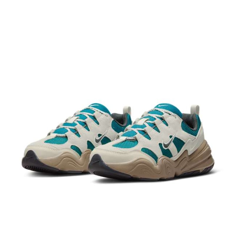 Nike Tech Hera DR9761-110 05