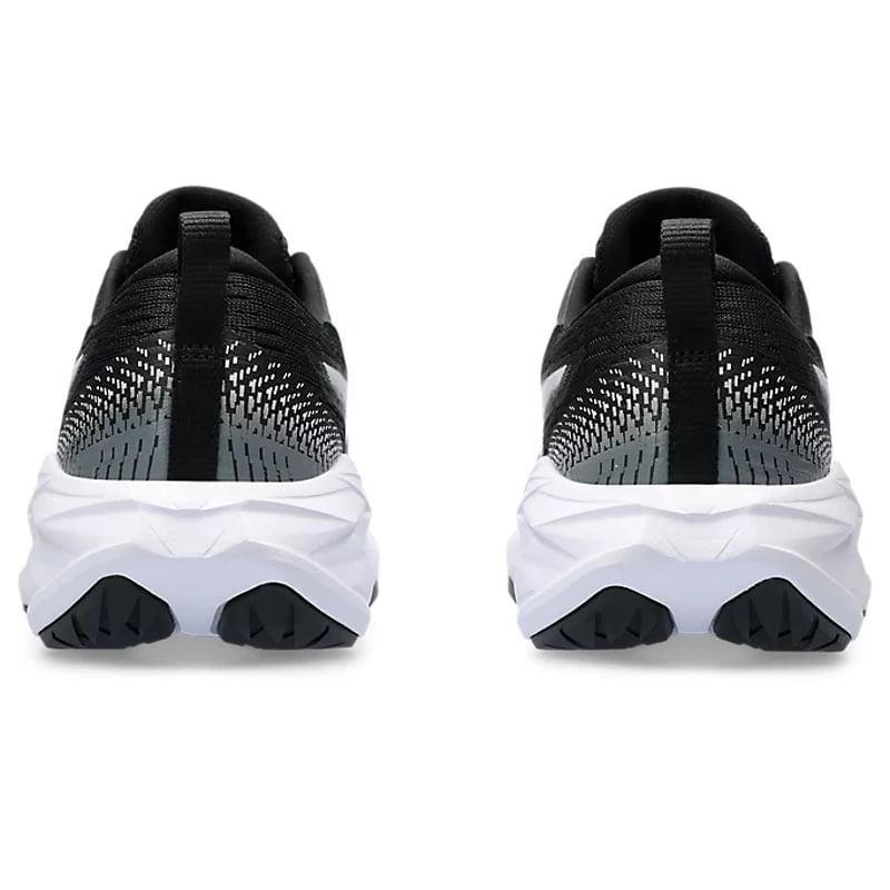 ASICS Novablast 4 1014A317-001 05