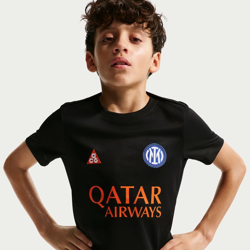 Nike Inter Milan Academy Pro SE ACG Dri-FIT Pre-Match IB3823-010 02