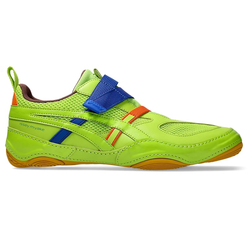 ASICS Hyper Taping x Issey Miyake 1203B190-300 01