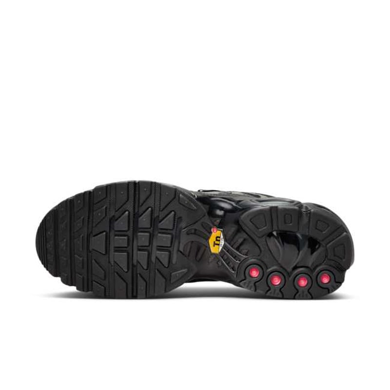 Nike Air Max Plus SE HJ9743-001 02