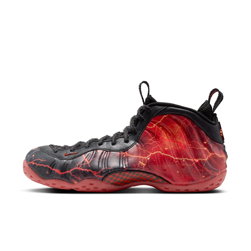 Nike Air Foamposite One x Stranger Things IR7336-001 01