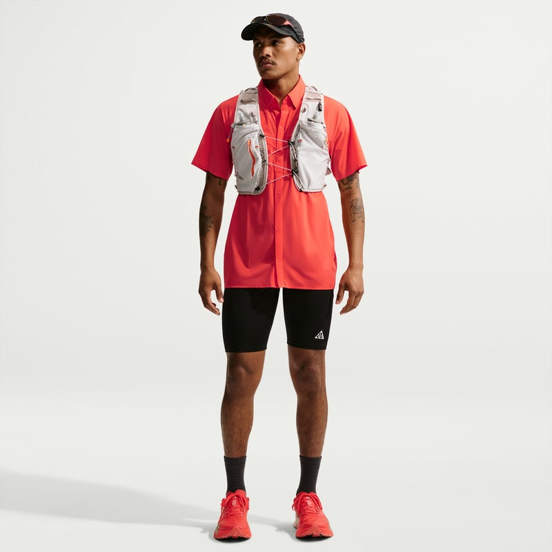 Top Nike ACG "Aireez" Button-Up "Light Crimson" | Hombre | Aire Libre | 04 | SPORTSHOWROOM