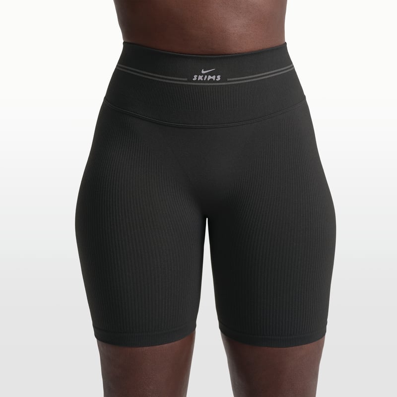 NikeSKIMS Ribbed Seamless IU8296-054 02