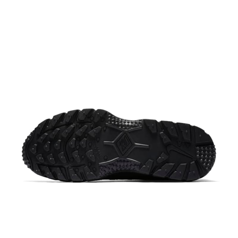 Nike Air Humara 17 x Supreme 924464-001 02