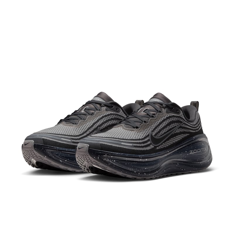 Nike Vomero Plus IO4323-002 06