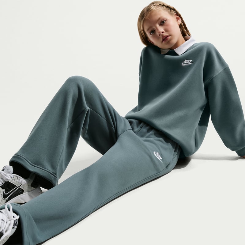 Nike Club Fleece Wide-Leg FZ6774-382 04