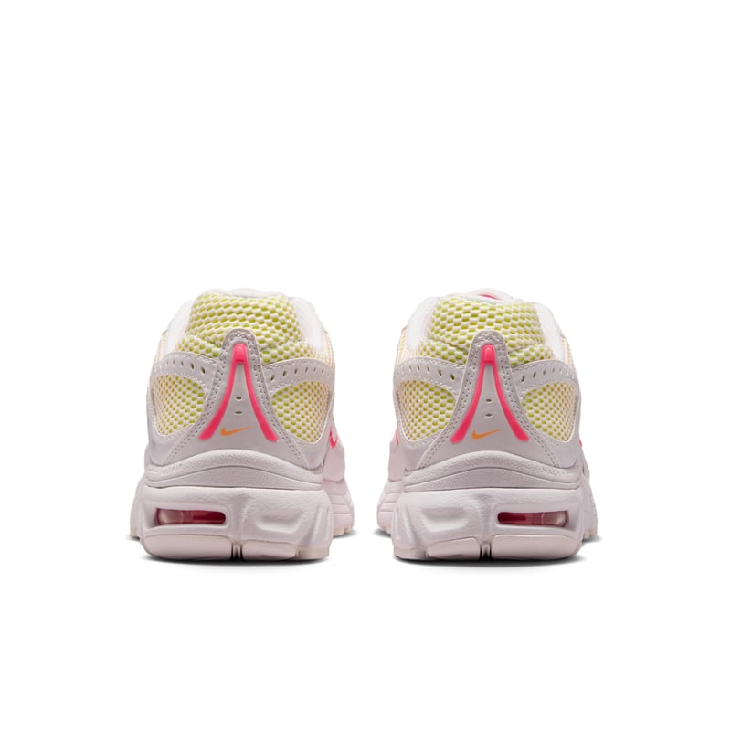 Nike Air Max Moto 2K sneakers "Summit White & Orange Pulse" | Kvinnor | Sportstyle | 06 | SPORTSHOWROOM