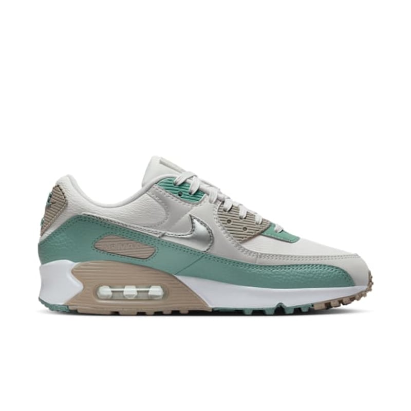 Nike Air Max 90 Next Nature Premium HQ1783-001 03