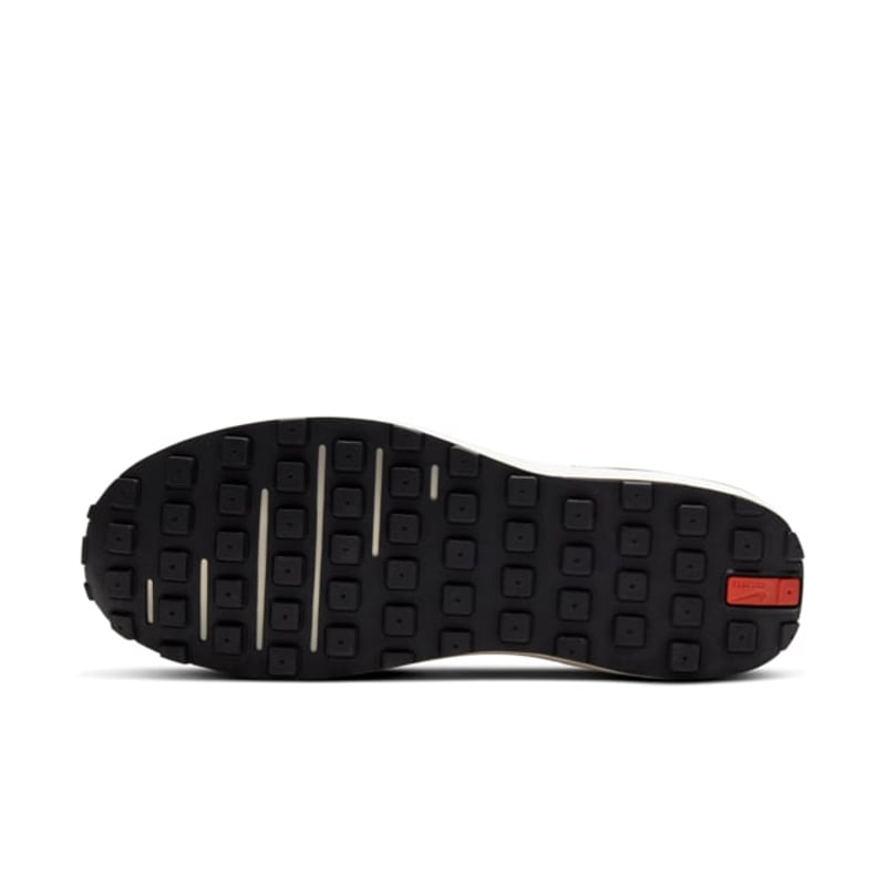 Nike Waffle One DA7995-600 02
