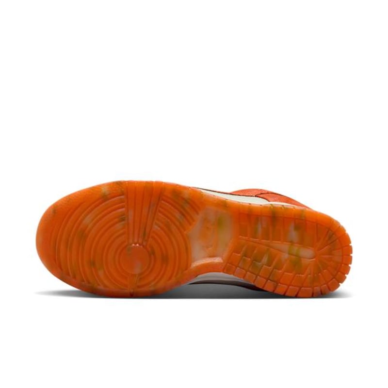 Nike Dunk Low FN7773-001 02