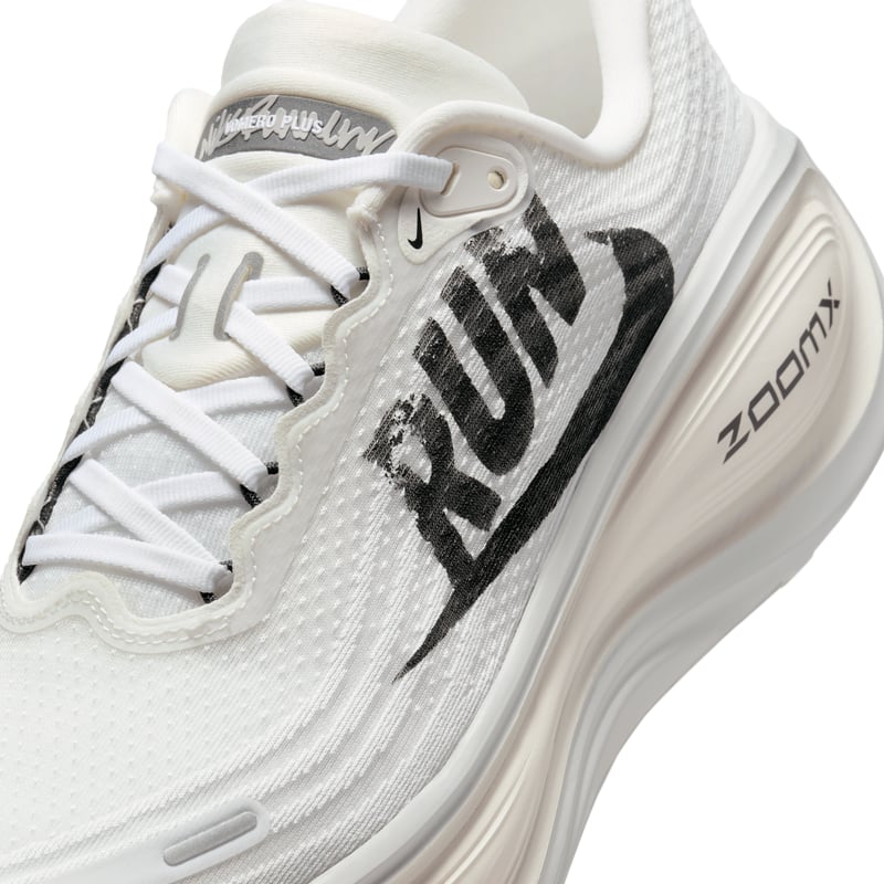 Nike Vomero Plus IH2268-100 07