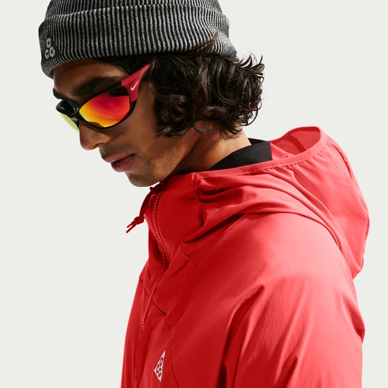 Nike ACG "Five Towers" UV Protection Jakke "Light Crimson" | Herre | | 03 | SPORTSHOWROOM