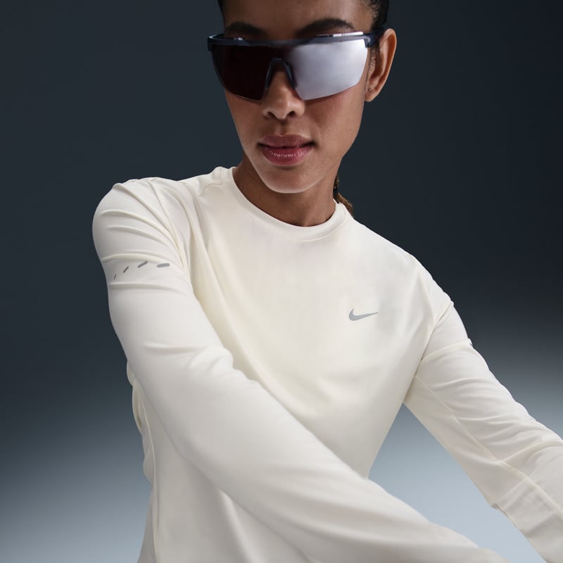 Nike Swift Dri-FIT UV HQ0503-133 01