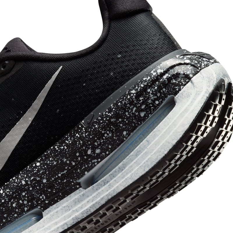 Nike Vomero Premium hardloopschoenen "Oreo" | Dames | Hardlopen | 08 | SPORTSHOWROOM