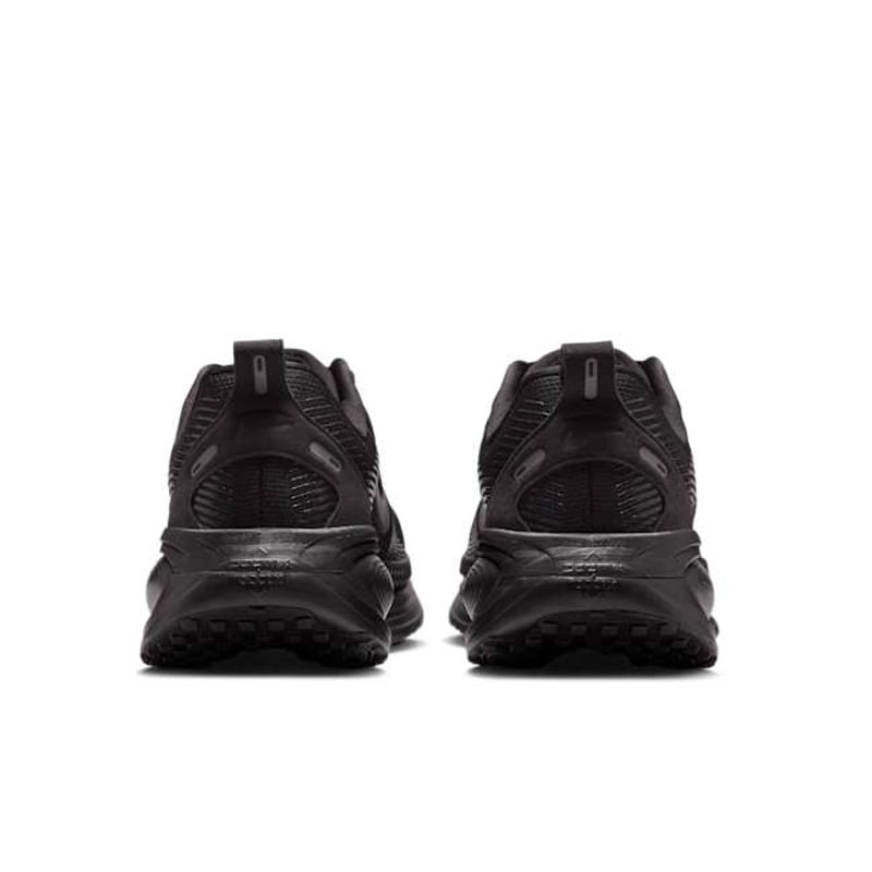 Nike Vomero 18 HM6804-004 06