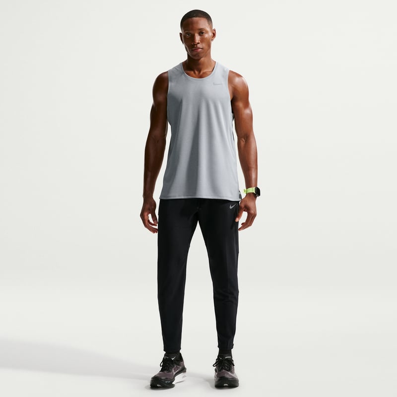 Nike Stride Dri-FIT Woven HV4544-010 01