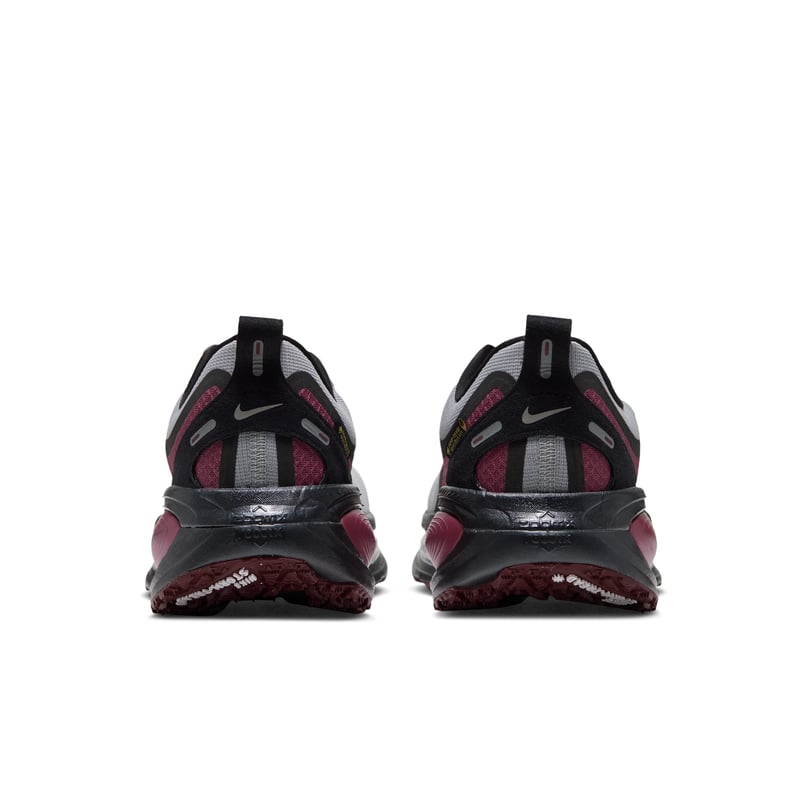 Buty do biegania Nike Vomero 18 GORE-TEX "Light Smoke Grey & Pink Smoke" | Kobiety | Bieganie | 05 | SPORTSHOWROOM
