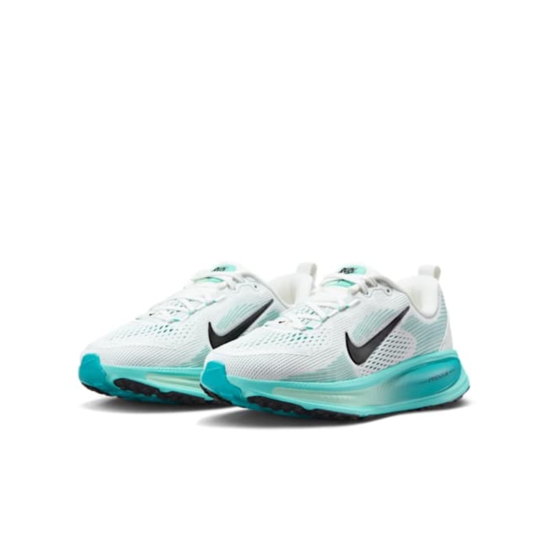 Nike Vomero 18 HQ2157-103 05