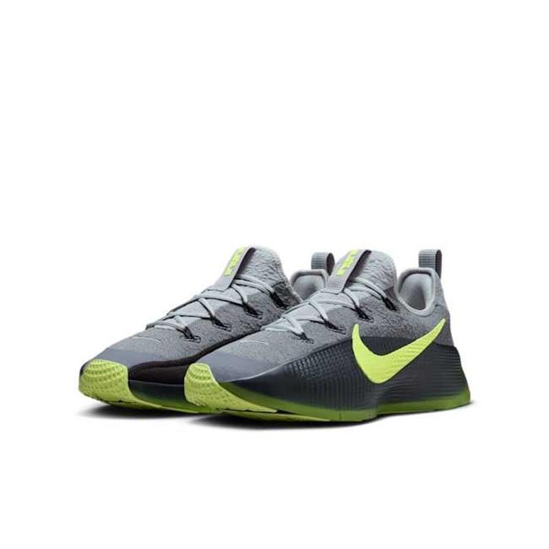 Nike LeBron TR1 FJ6151-001 05