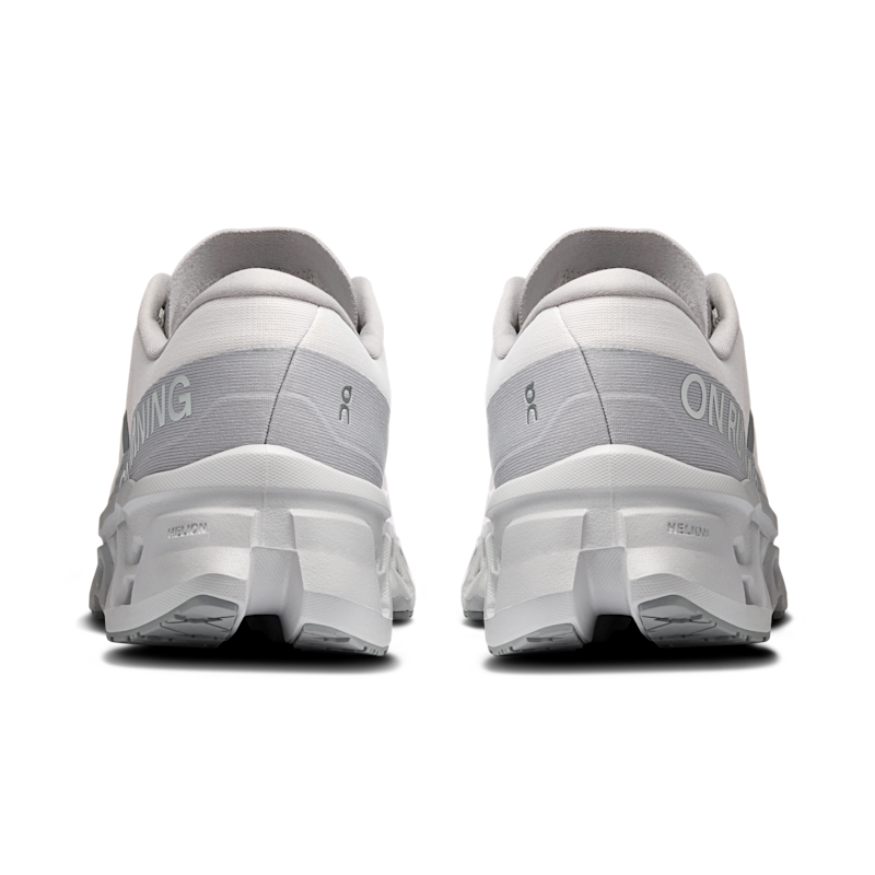 Buty do biegania On Cloudmonster 3 "Wolf" | Mezczyzni | Bieganie | 05 | SPORTSHOWROOM
