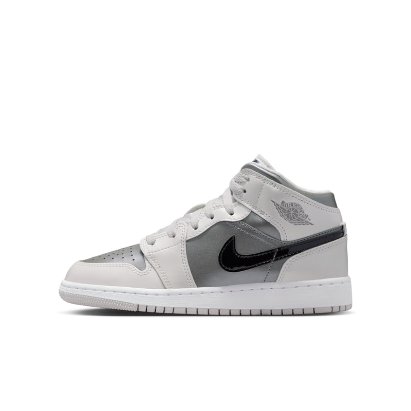 Jordan 1 Mid SE HV4400-014 01