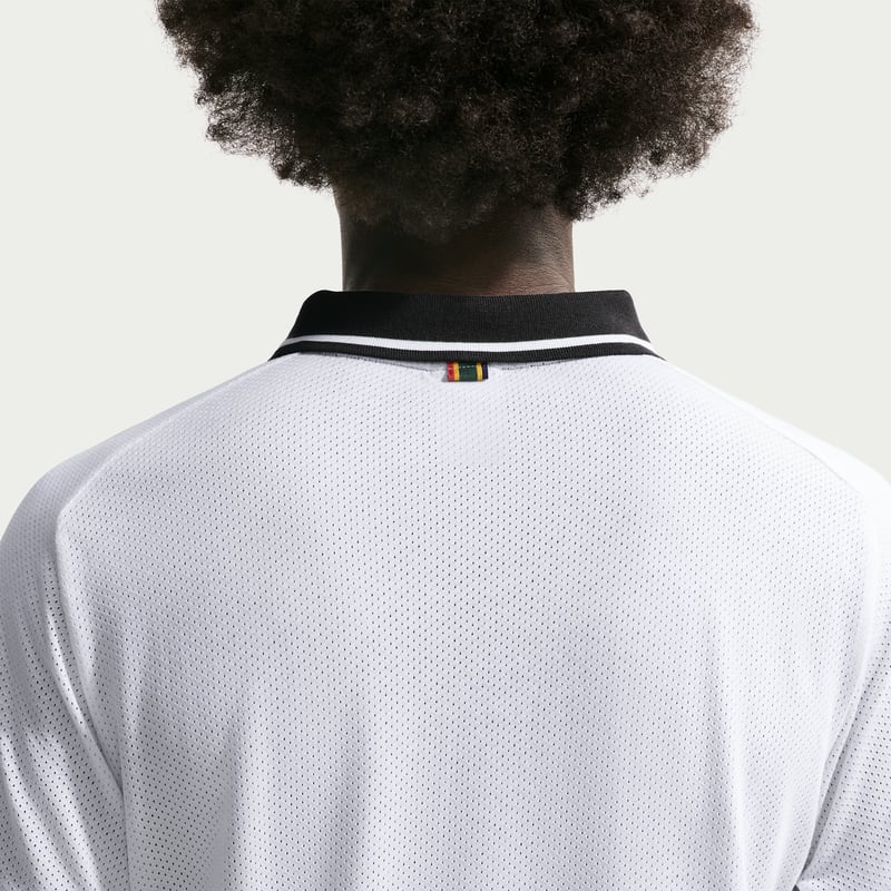 NikeCourt Heritage FQ2101-100 02